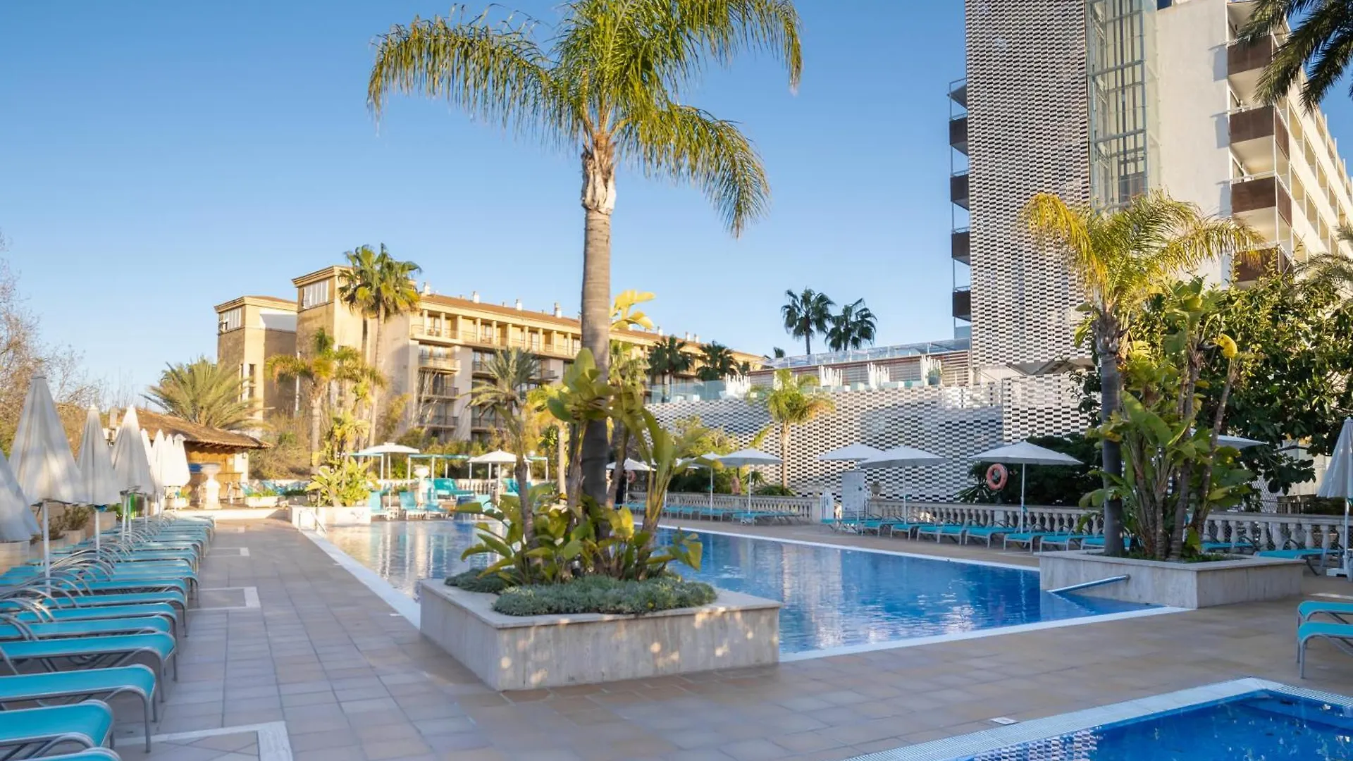 Bahia De Alcudia Hotel & Spa 알쿠디아 항구 4*,