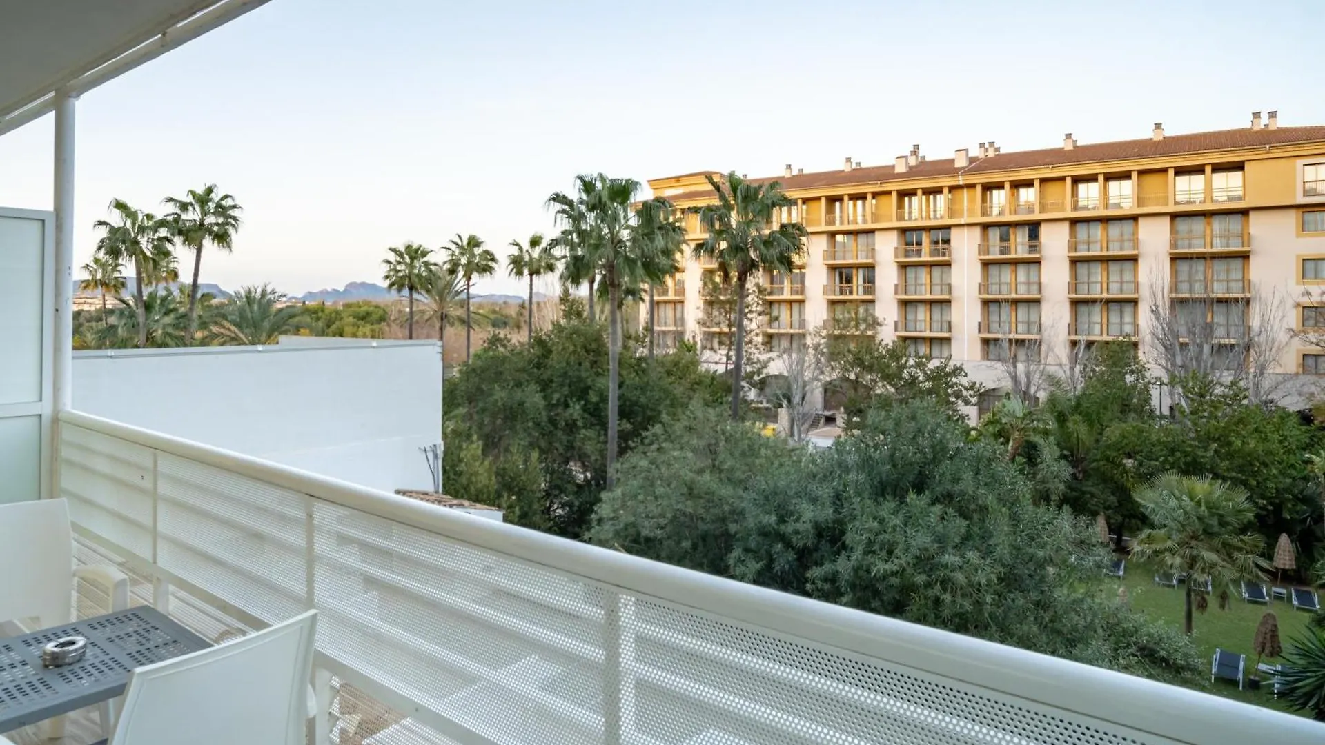 Bahia De Alcudia Hotel & Spa 알쿠디아 항구 4*,  스페인