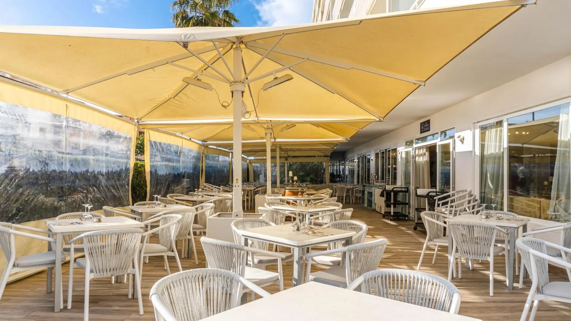 Bahia De Alcudia Hotel & Spa 알쿠디아 항구