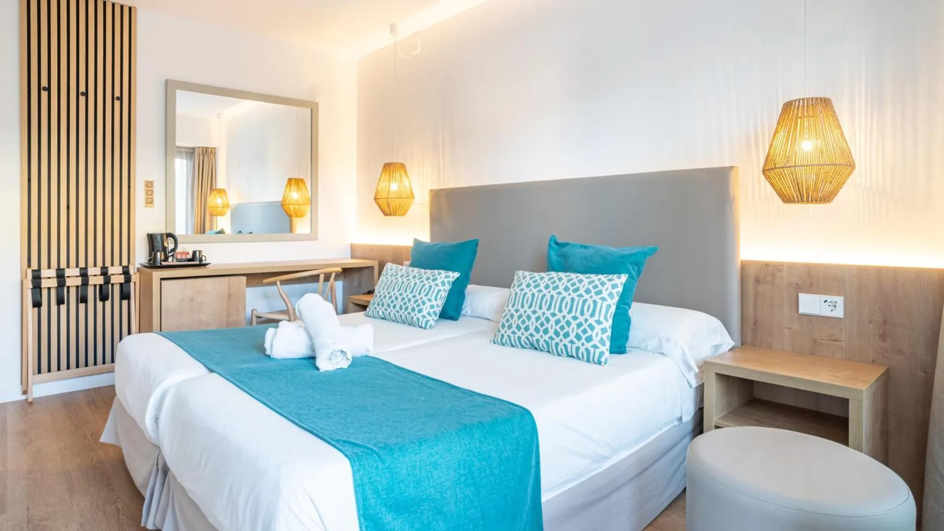 Bahia De Alcudia Hotel & Spa Port de Alcudia  Spanyolország